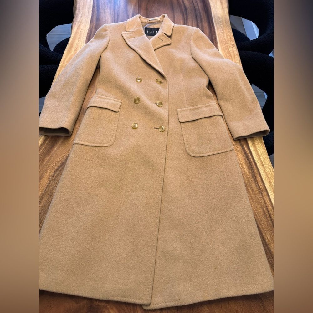 Bill Blass Early 1970s Vintage Fitted Bill Blass Camel Coat - Picture 4 of 14